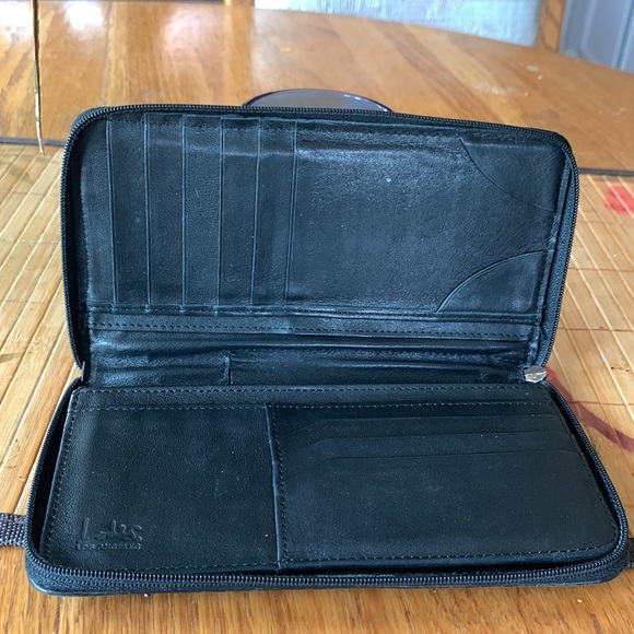 Lodi’s Leather Zip Around Wallet - Picture 4 of 5